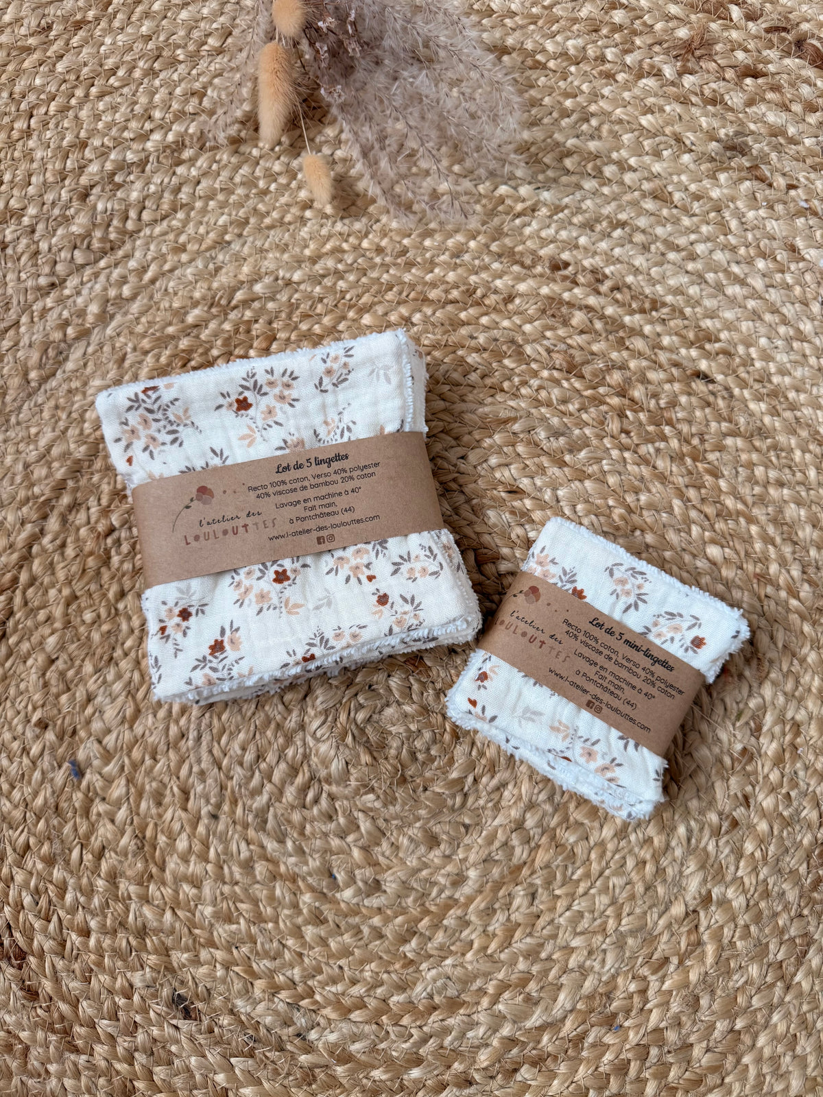En stock - Lot 5 mini lingettes ( différents modèles )