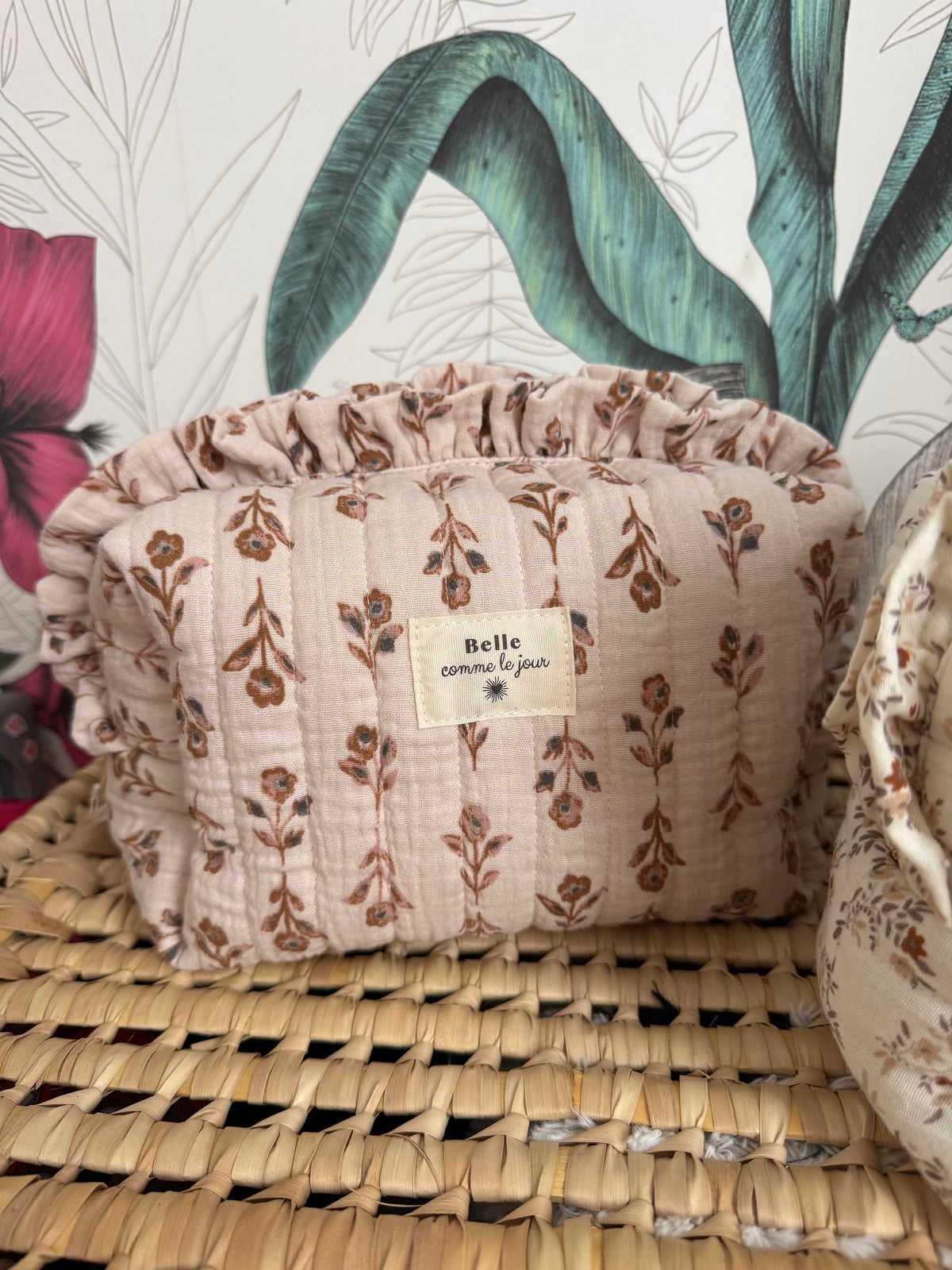 En stock - Trousse de toilette à froufrous