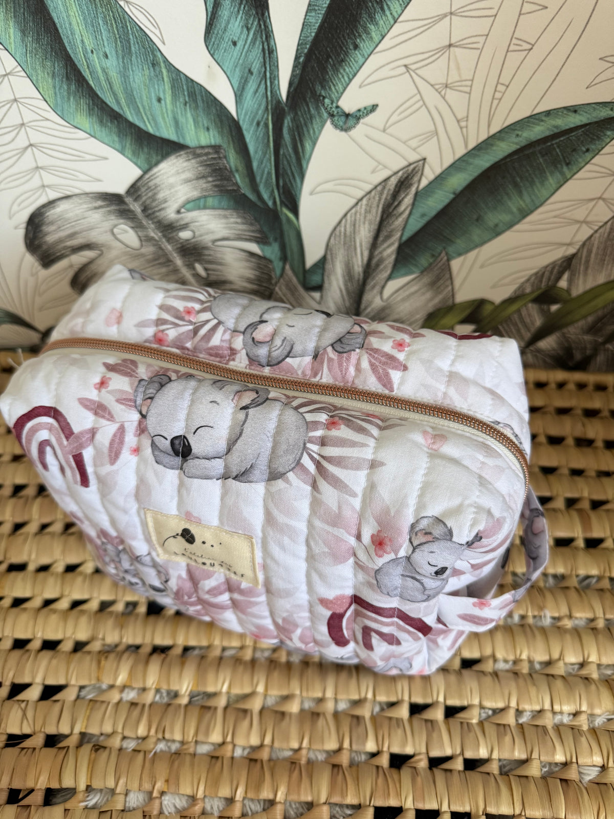 En stock - Trousse de toilette Koala rose ( édition limitée )