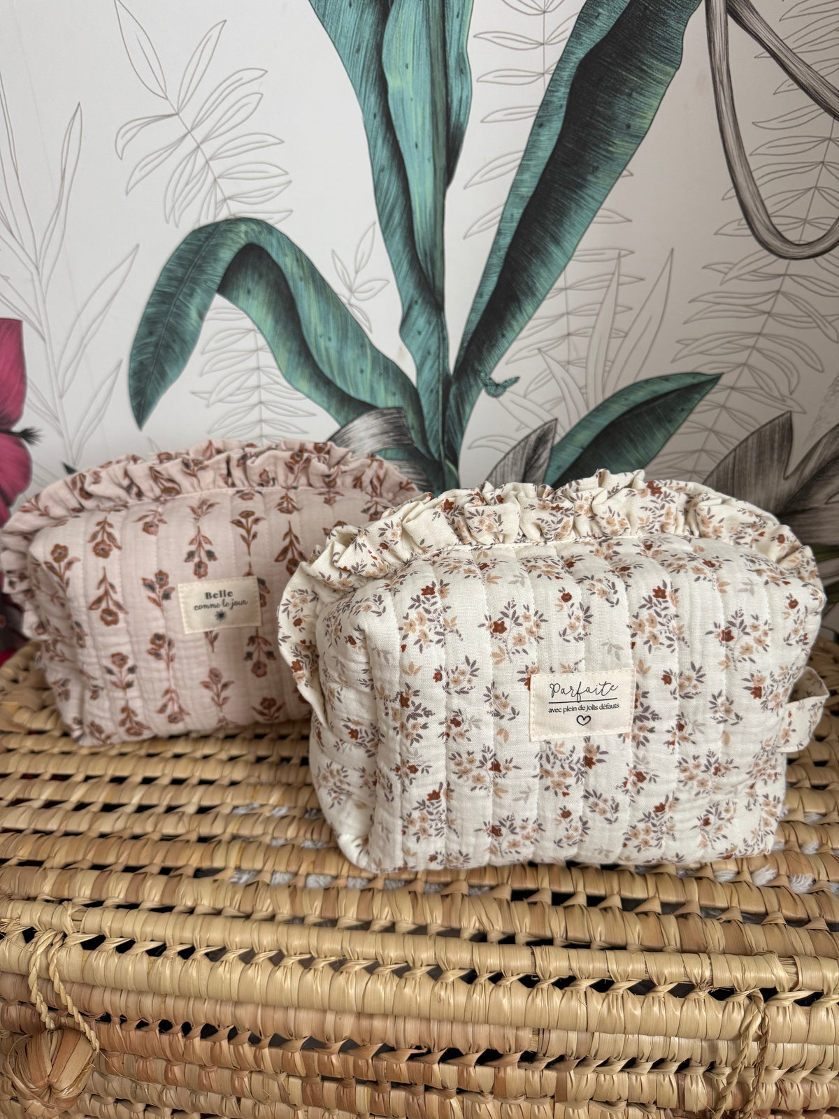 En stock - Trousse de toilette à froufrous